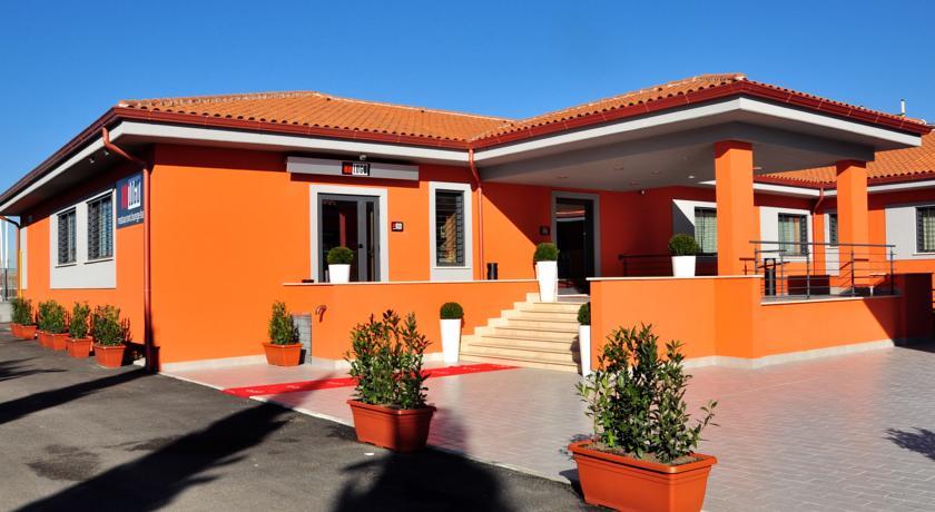 Отель Hotel 325 Tor Vergata