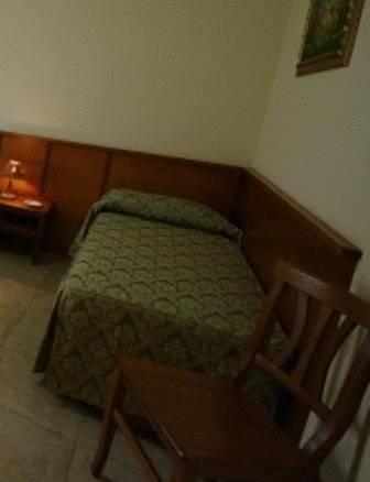 Отель Hotel Maddaloni