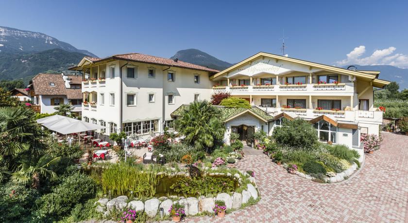 Отель Hotel Vilpianerhof