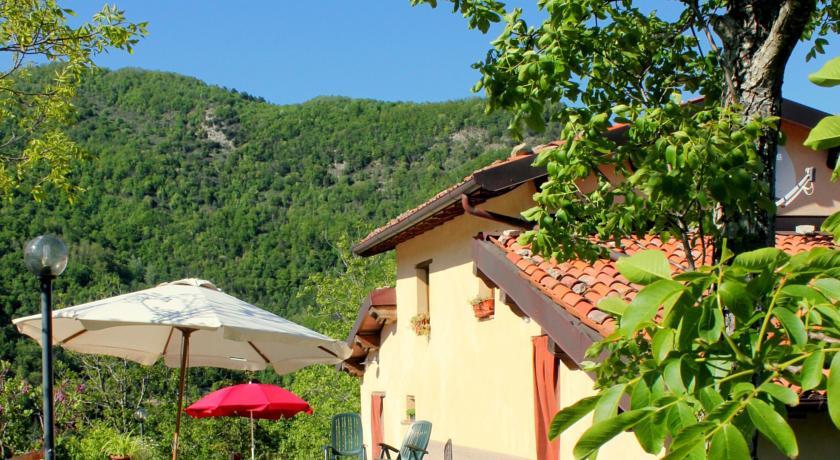 Отель Holiday Home Buffardello Del Colle Vergemoli