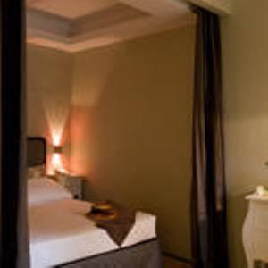 Отель Aquapetra Resort & Spa