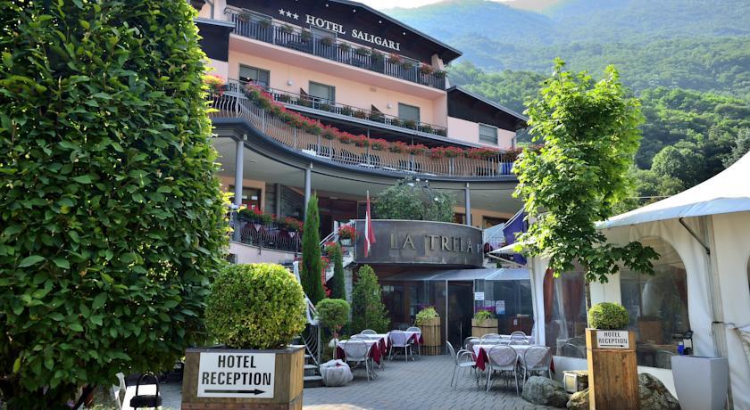 Отель Hotel Saligari