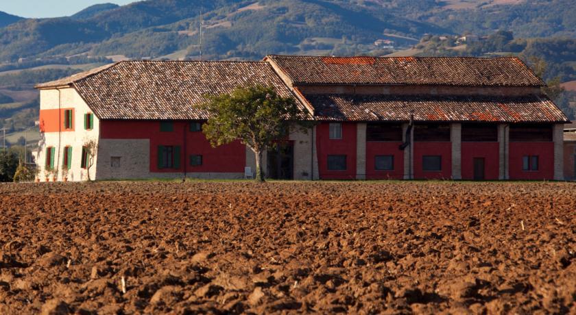 Отель Agriturismo Casarossa