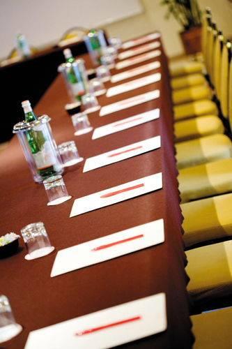 Отель Alla Rocca Hotel, Conference & Restaurant