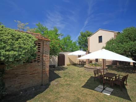 Апартаменты Holiday Home Caron II Chiusi