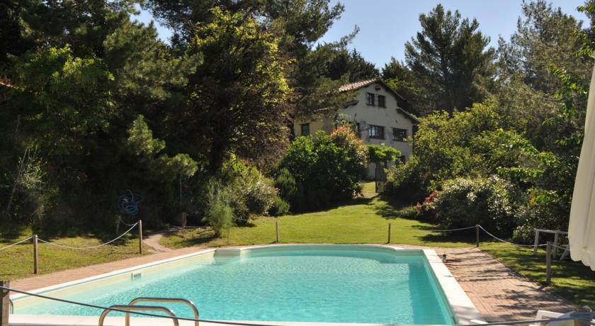Отель Agriturismo Monticello Di Sant'Alpestro