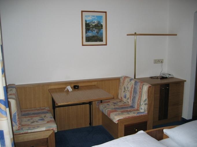 Отель Hotel Montana