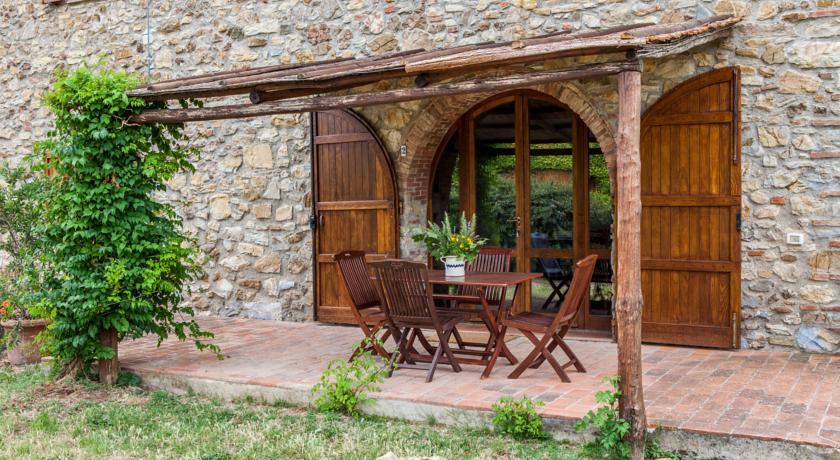 Отель Agriturismo Boschi Di Monte Calvi
