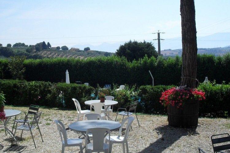 Отель Holiday Home Marchese Gualdo Cattaneo