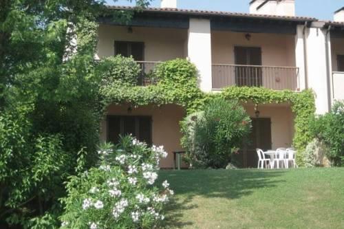Апартаменты Holiday Home Golf Green Residence