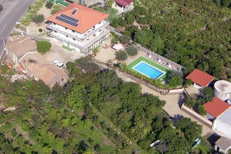 Апартаменты Holiday Home Don Salvatore Santa Venerina