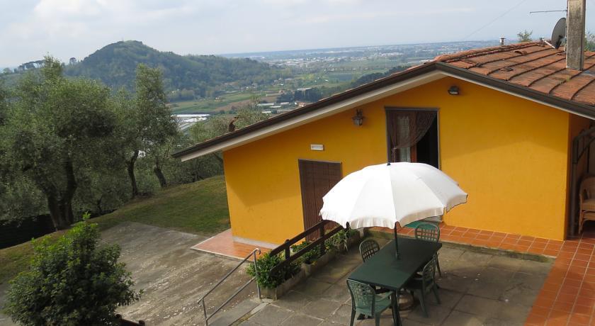 Апартаменты Holiday Home Le Bozzelle Massarosa