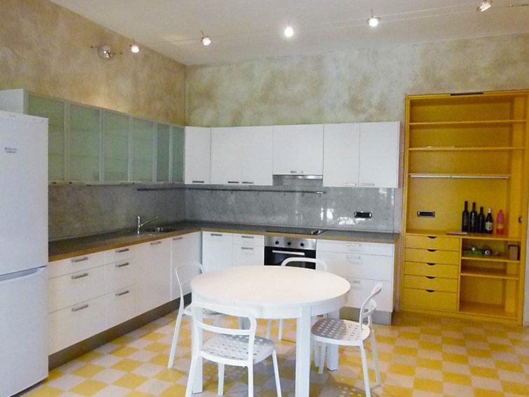 Апартаменты Holiday Home Hermitage II Porto Valtravaglia