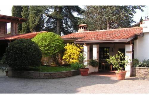 Отель Holiday Home Provaglio D Iseo Provaglio D'Iseo I