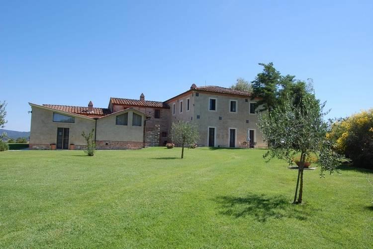 Отель Holiday Home Romantica Quercia Asciano Siena