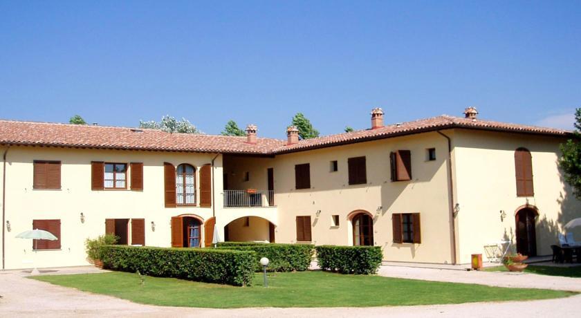 Апартаменты Holiday Home Sparmacettatura Pomaia Santa Luce