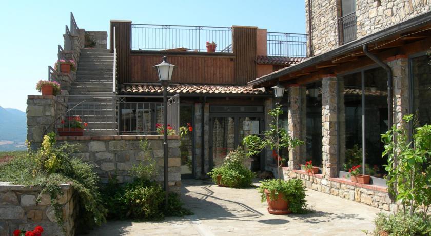 Отель La Foresteria Di San Leo