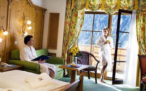 Отель Falkensteiner Hotel & Spa Falkensteinerhof ****