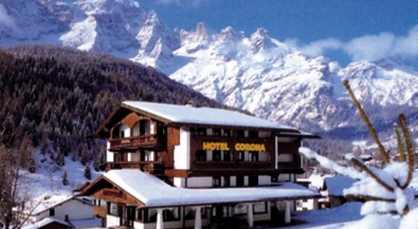 Отель Hotel Corona
