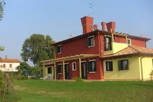 Апартаменты Holiday Home Laguna Bilocale Jesolo