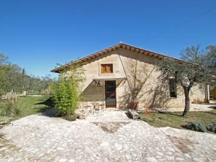 Апартаменты Holiday Home Nest Penna in Teverina