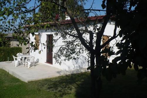 Отель Holiday Home Rosmarino Arcille