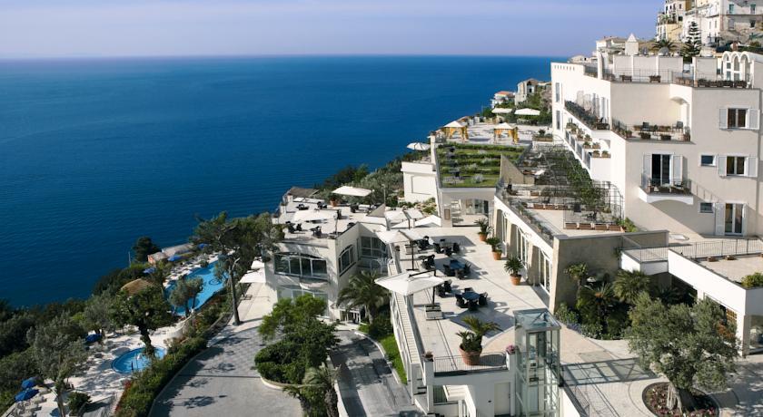 Отель Hotel Raito Wellness & SPA