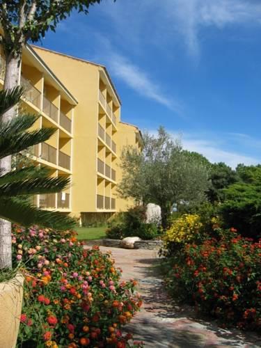 Отель Isola Hôtel