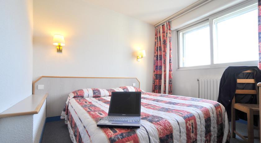 Отель Hôtel Balladins La Roche Sur Yon