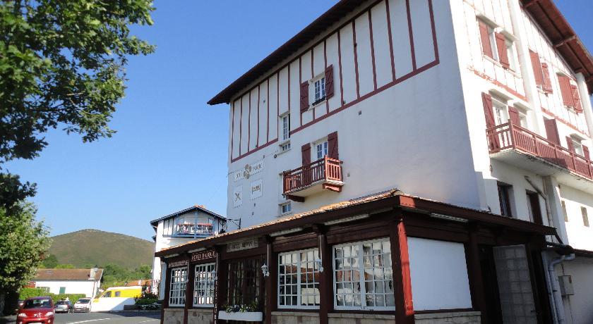 Отель Hôtel Basque