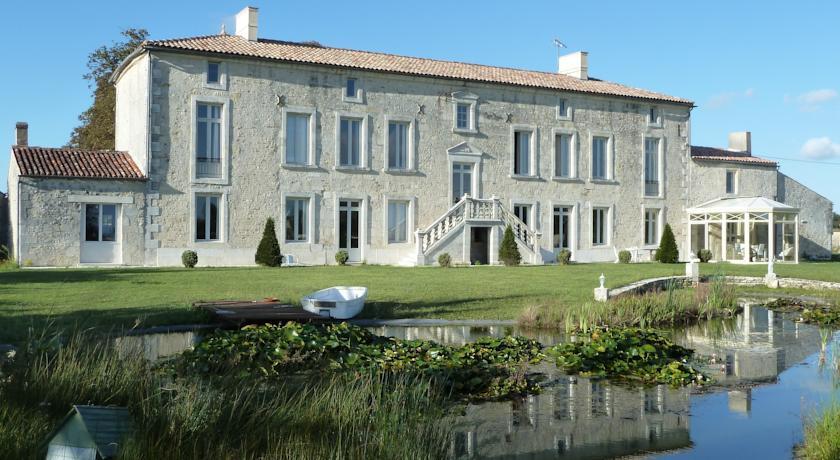 Мини-отель Le Domaine Du Jarry