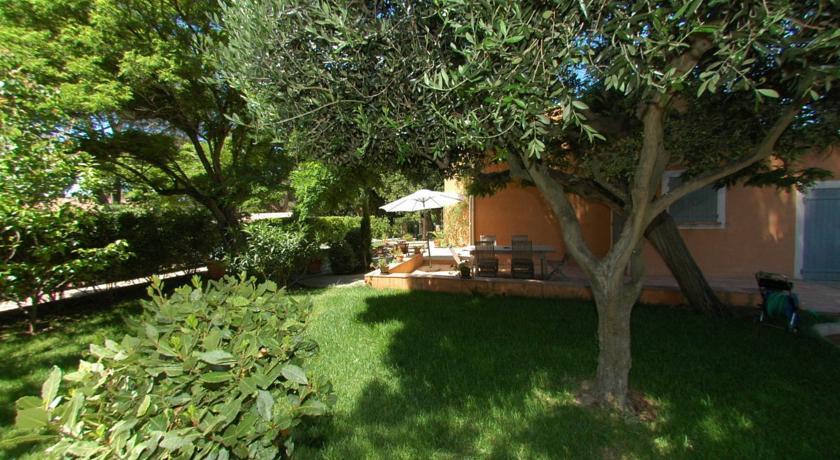 Апартаменты Le Hameau de la Nicolinière