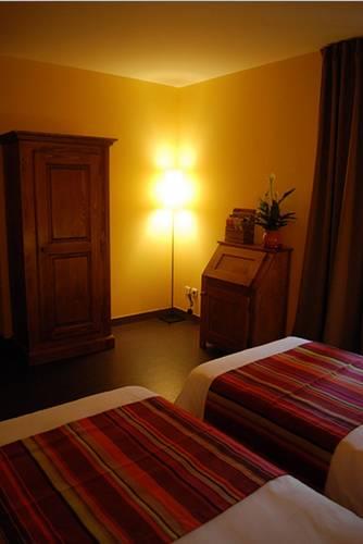 Отель Auberge De Chanteuges