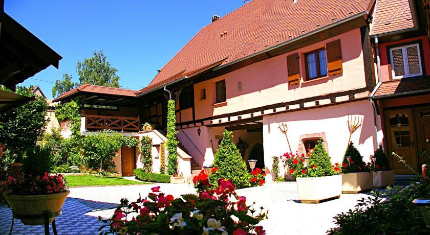 Мини-отель Chambre d'Hôtes Le Clos des Raisins