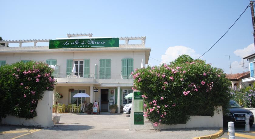 Отель Turf Hotel