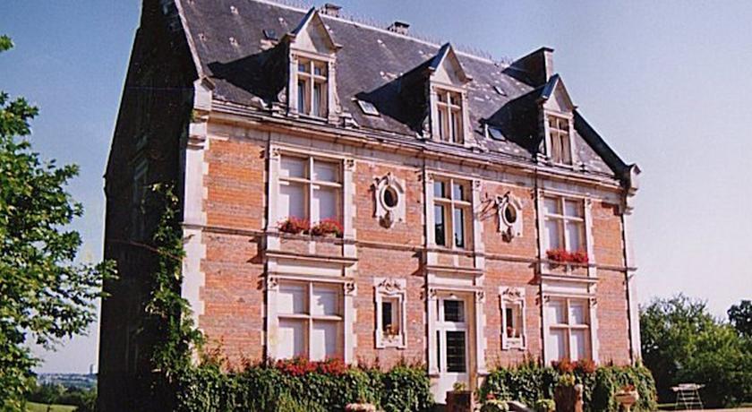 Мини-отель Chambres d'hôtes du Haras de Coddes