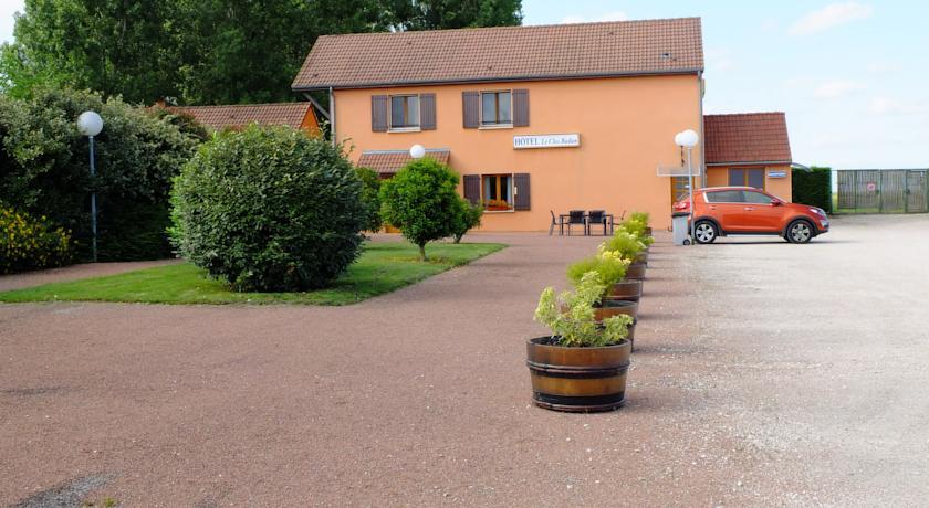 Отель Hôtel Le Clos Badan