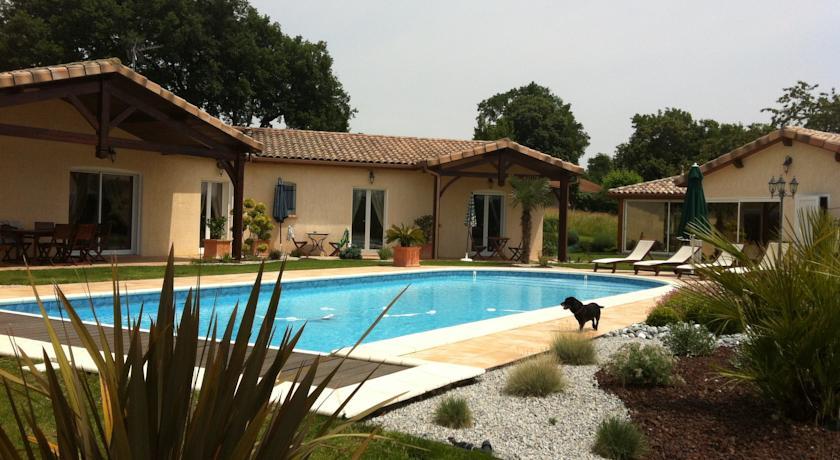 Мини-отель Chambres d'Hôtes Le Clos Castel
