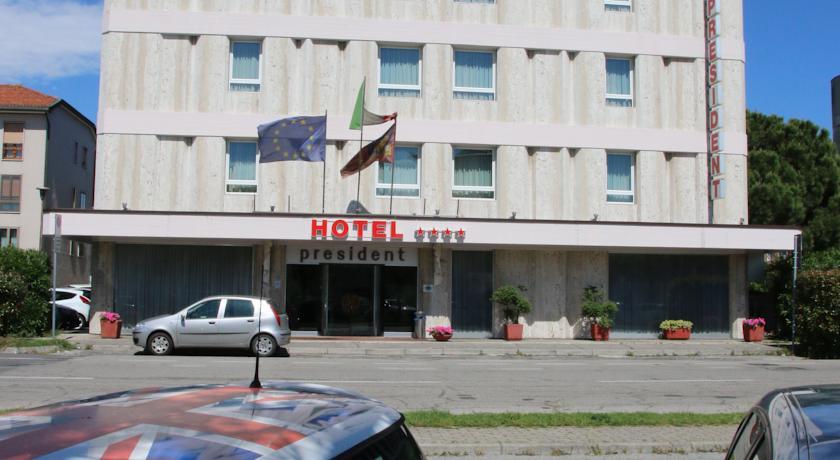 Отель Hotel President