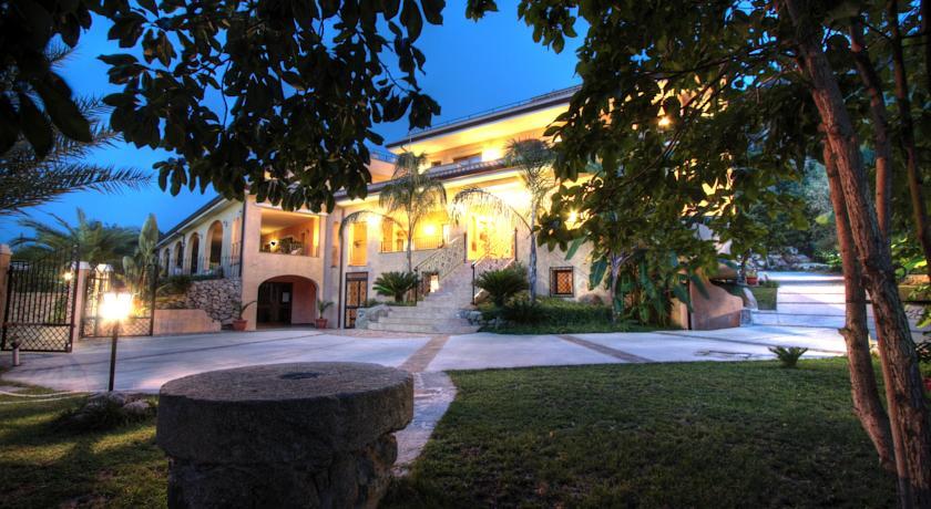Отель Hotel Cannamele Resort