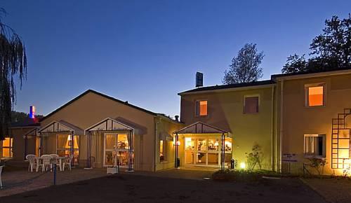 Отель Comfort Hotel Chambray Tours Sud