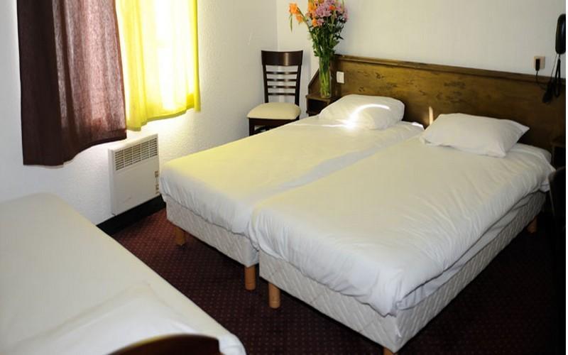 Отель Hotel Le Collonges