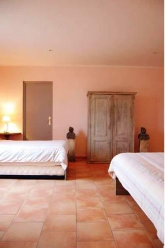 Отель Hotel le Relais du Luberon