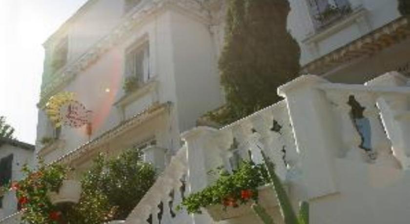 Отель Hotel Beausoleil