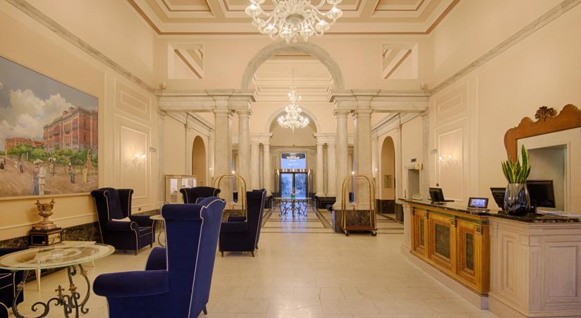 Отель NH Grand Hotel Palazzo