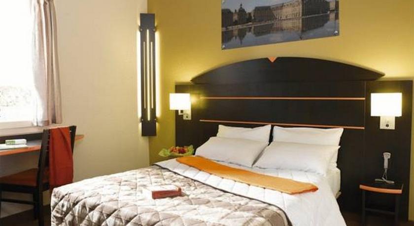 Отель Relais Akena La Brède