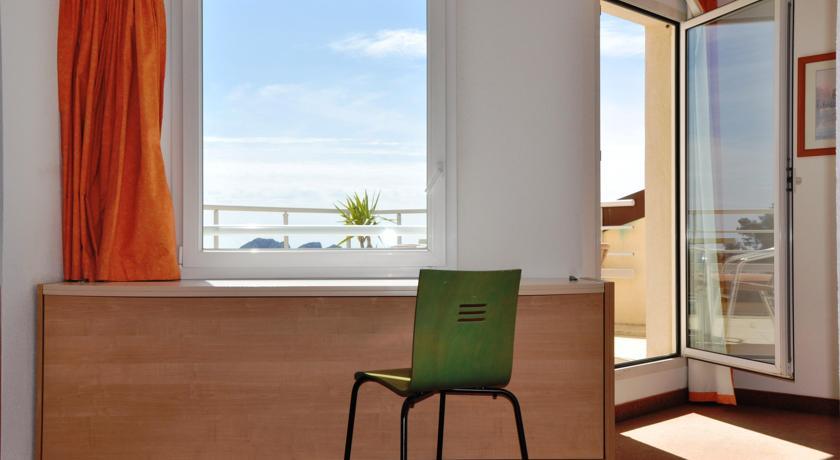 Отель ibis La Ciotat