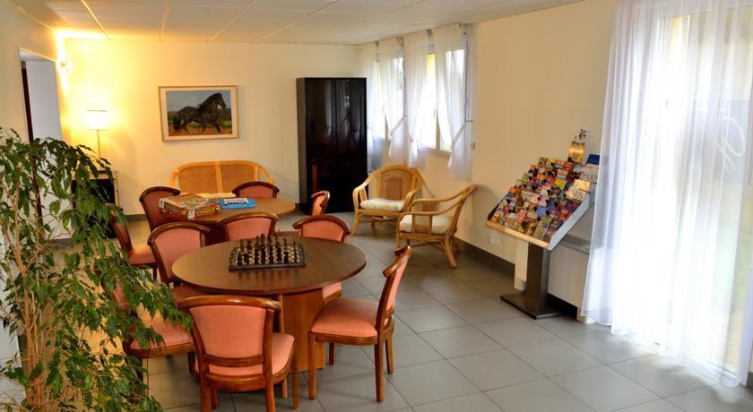 Отель Hôtel le Grand Terre