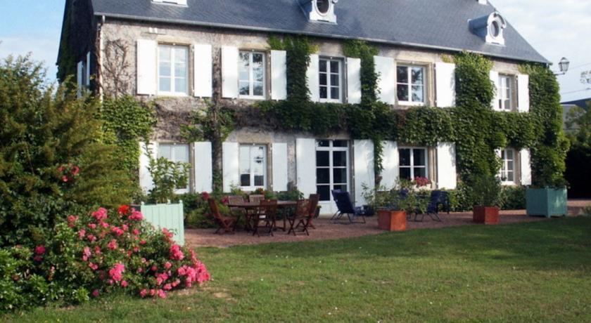 Мини-отель Chambres d'Hôtes - Domaine Des Perrières