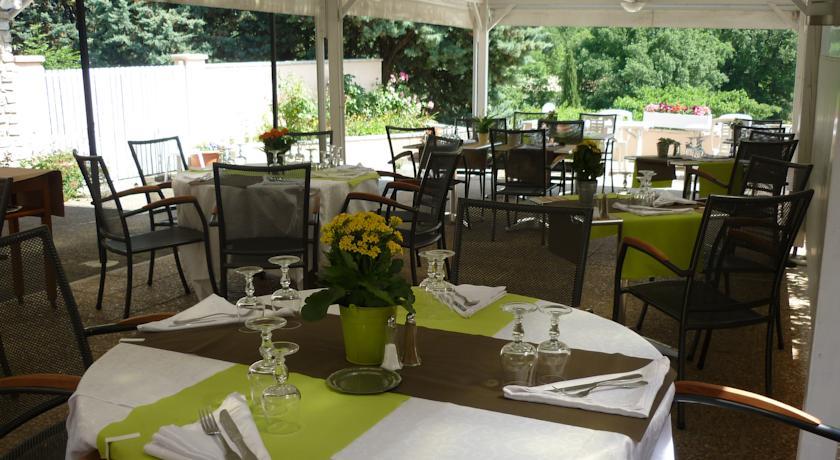 Отель Le Relais du Serre